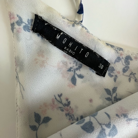 Floral Flowy Flared Chiffon White and Blue Camisole Blouse Tank Top 2-tiered - Picture 6 of 9